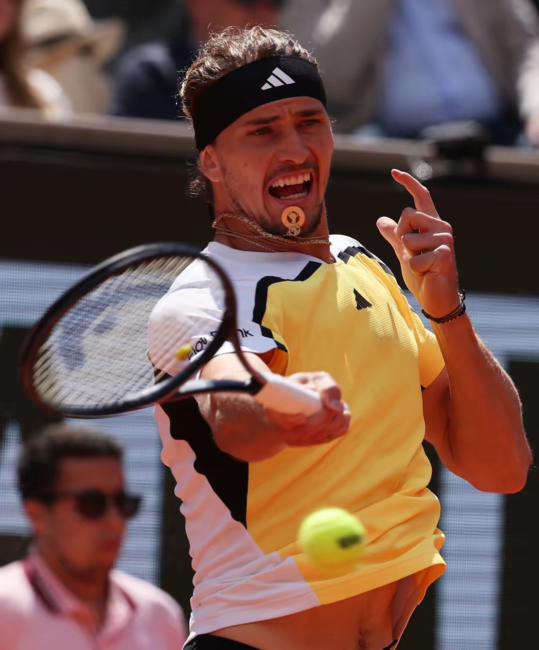 拉沃尔杯翻盘美网，兹维列夫扛起全队